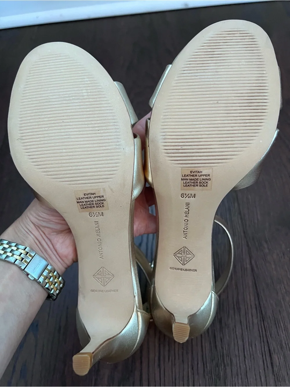 Antonio Melani Champagne Gold Criss Cross Toe Heels Size 6.5